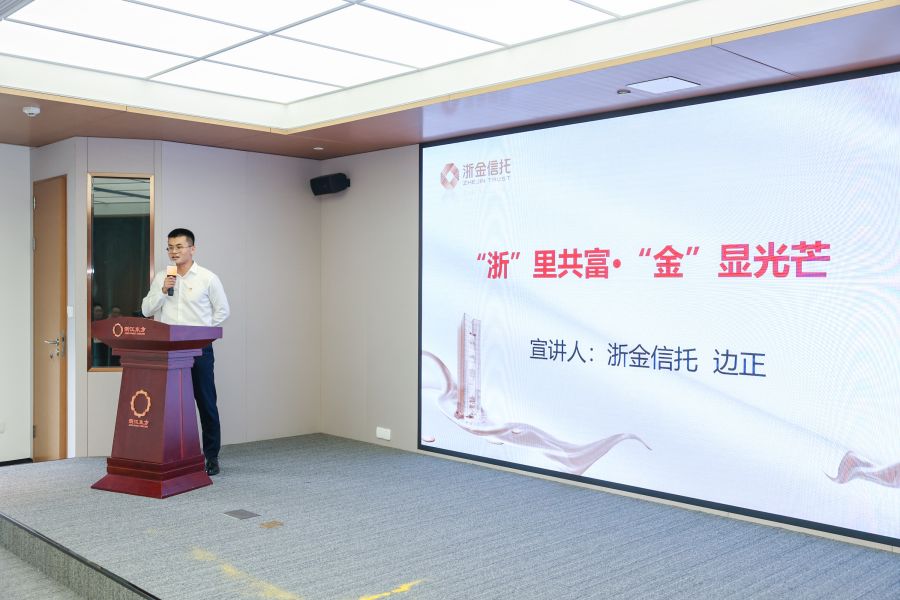 1658457065726413Y8QZ.jpg 20220527152707-9l4a0587-249060578.jpg